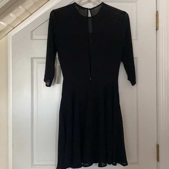 Dress - Picture 5 of 5